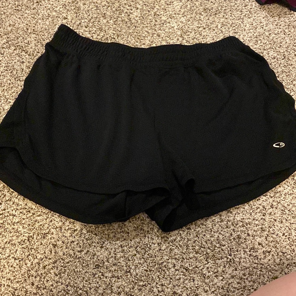 Women’s size large athletic shorts lot - Nike, under Armour, Old Navy - Picture 4 of 6